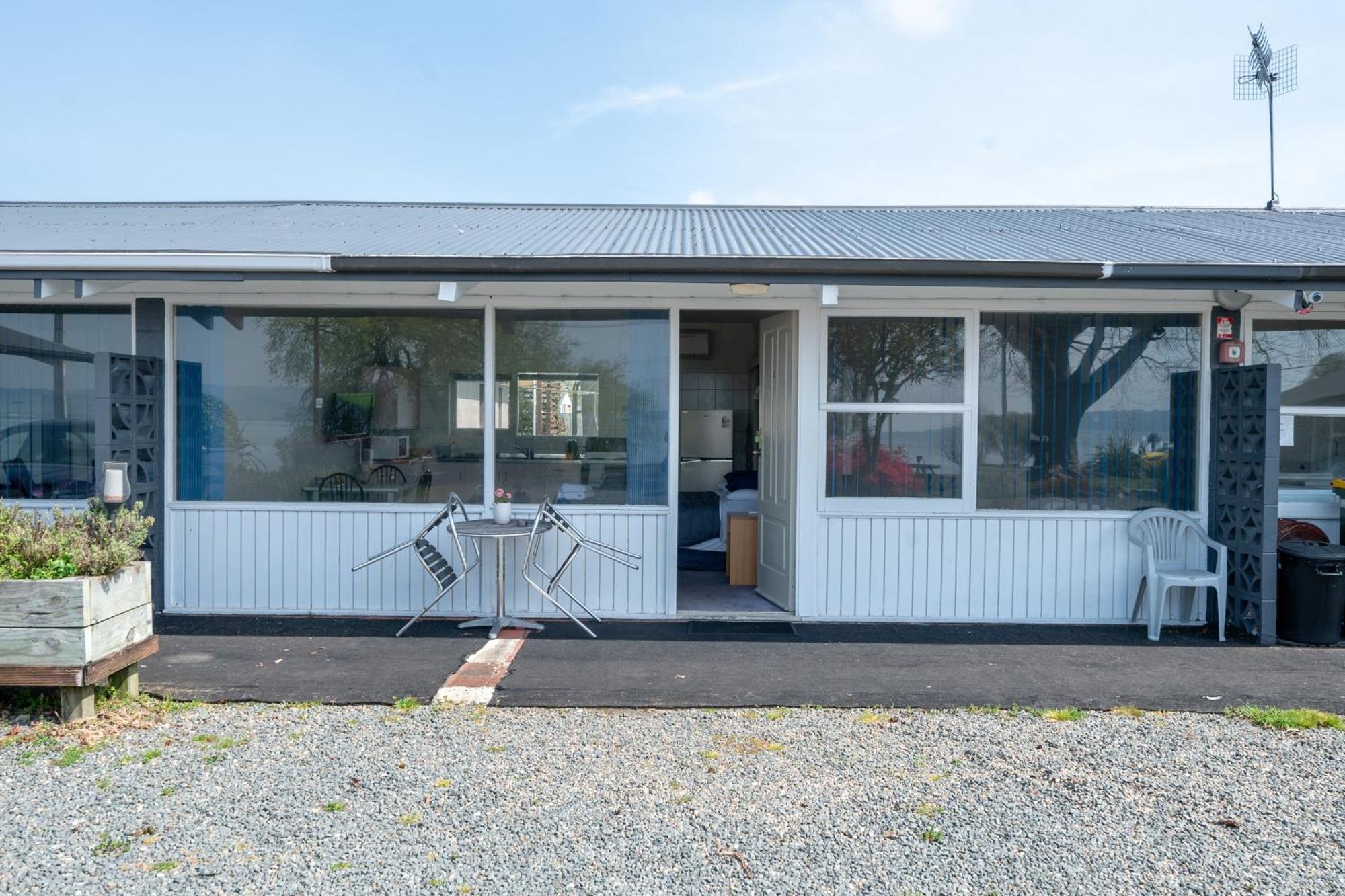 Jack & Di'S Lakefront Motel Rotorua Extérieur photo