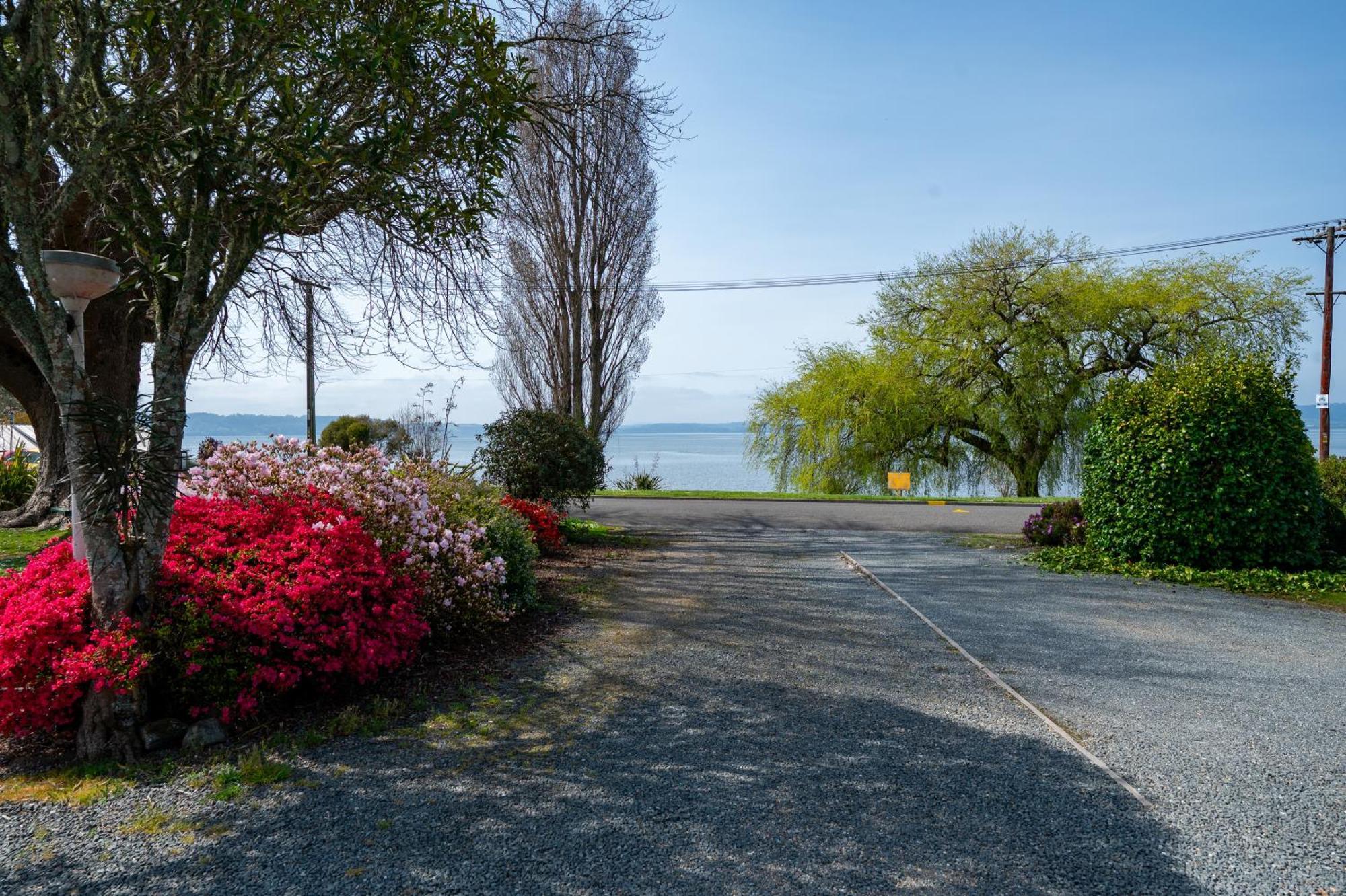 Jack & Di'S Lakefront Motel Rotorua Extérieur photo
